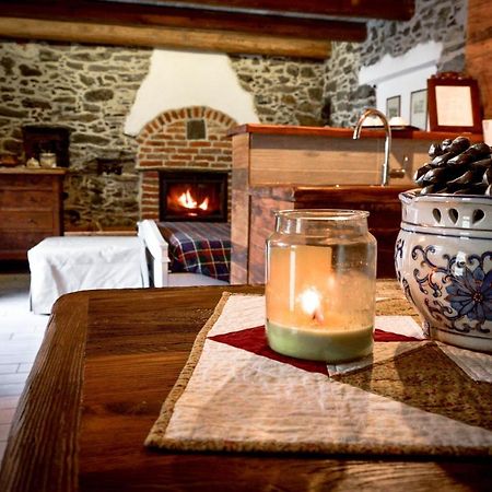 Chalet In Pietra E Legno Con Caminetto Inverso Pinasca Luaran gambar