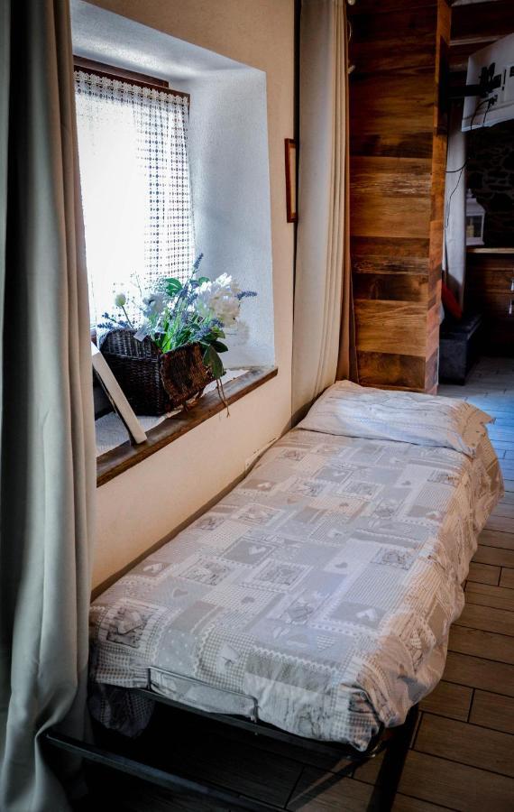 Chalet In Pietra E Legno Con Caminetto Inverso Pinasca Luaran gambar