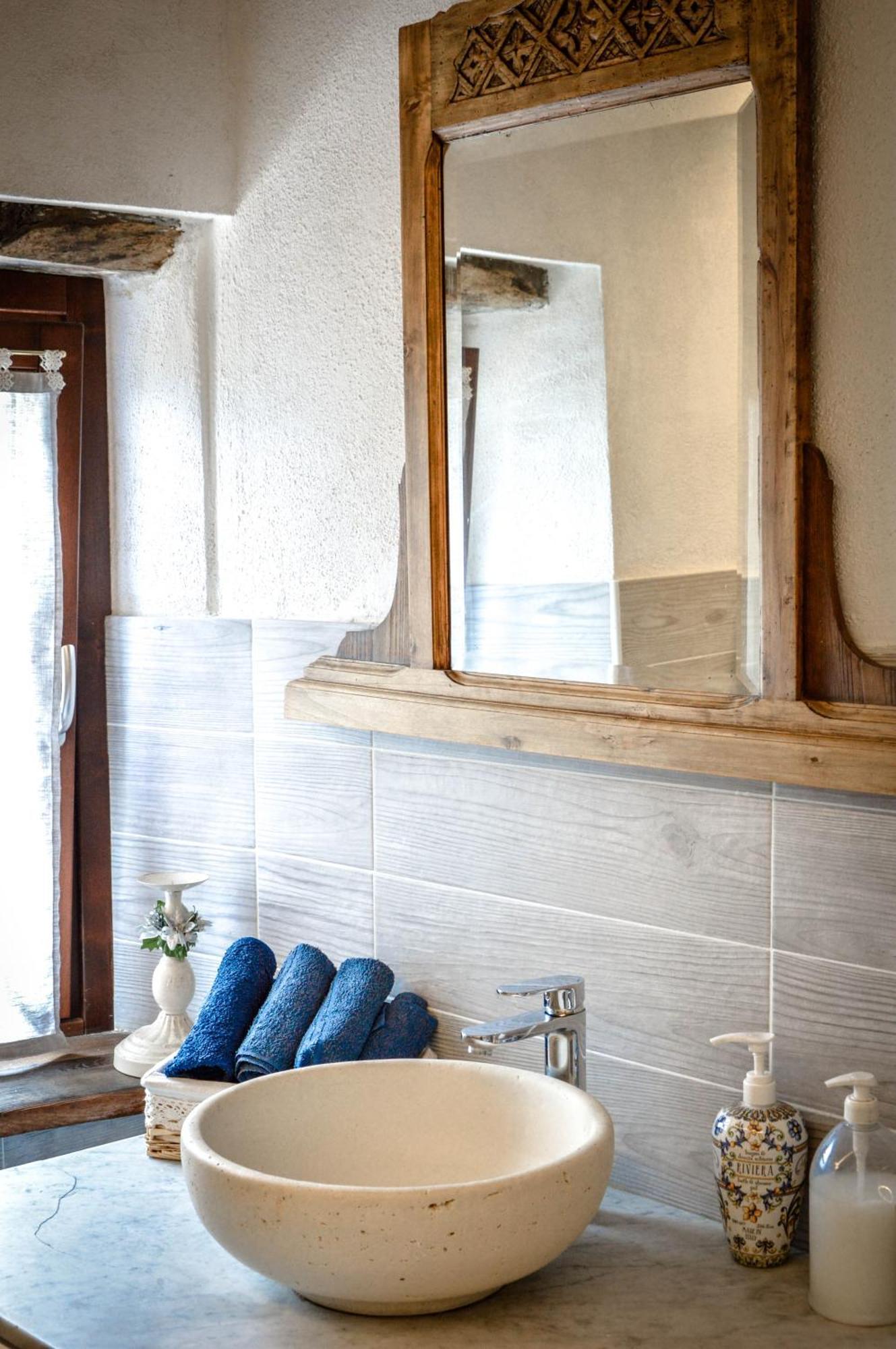 Chalet In Pietra E Legno Con Caminetto Inverso Pinasca Luaran gambar