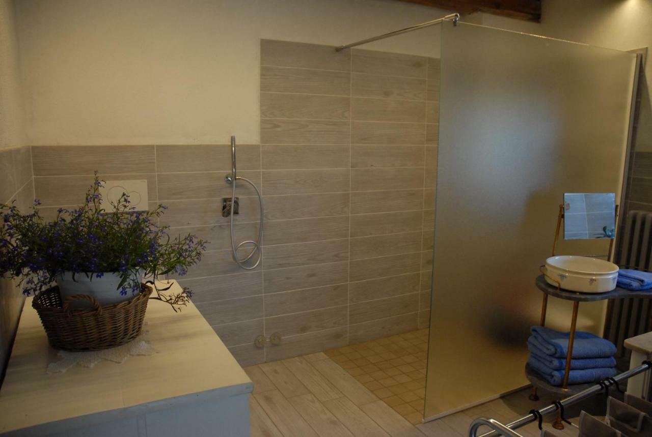 Chalet In Pietra E Legno Con Caminetto Inverso Pinasca Luaran gambar