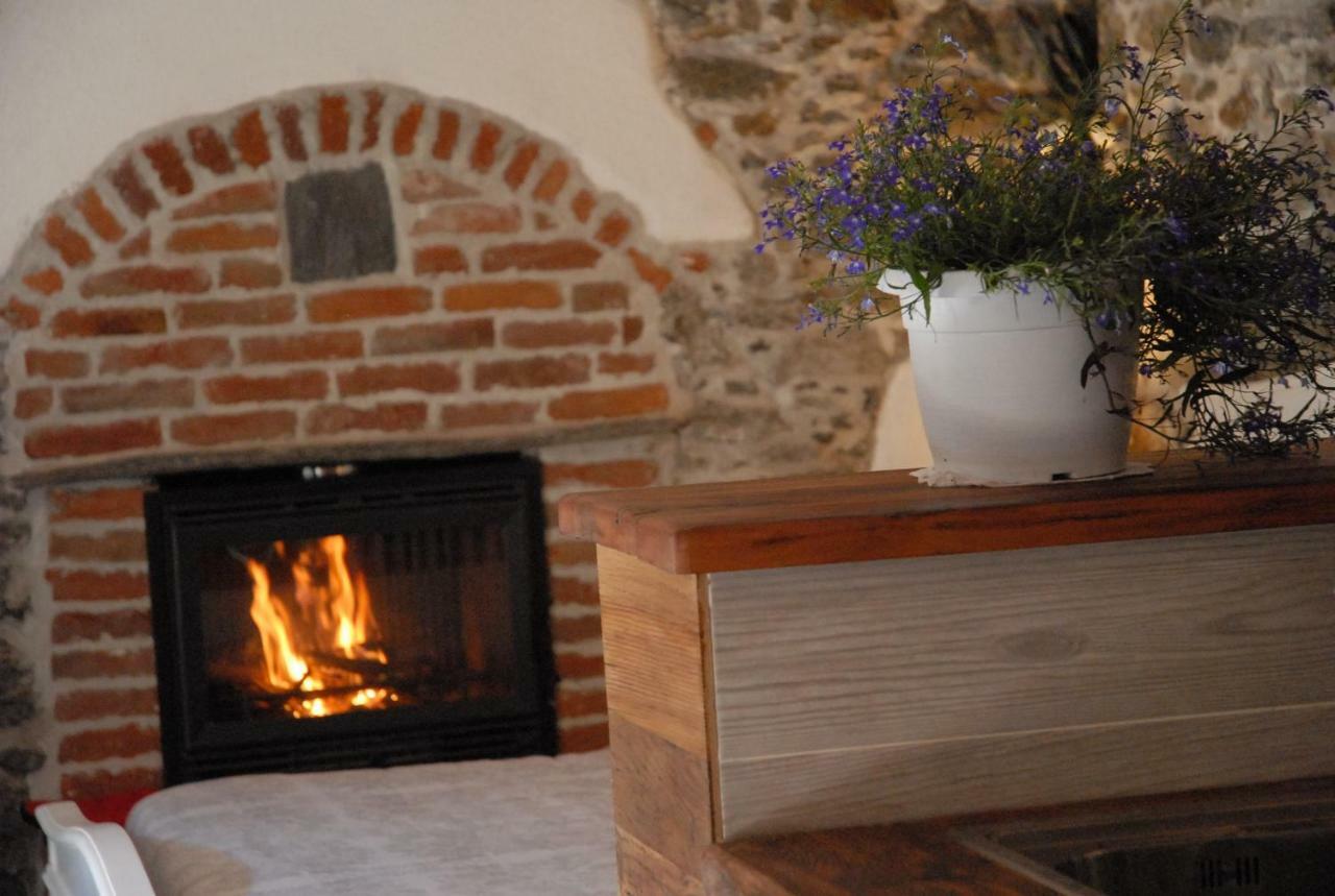 Chalet In Pietra E Legno Con Caminetto Inverso Pinasca Luaran gambar